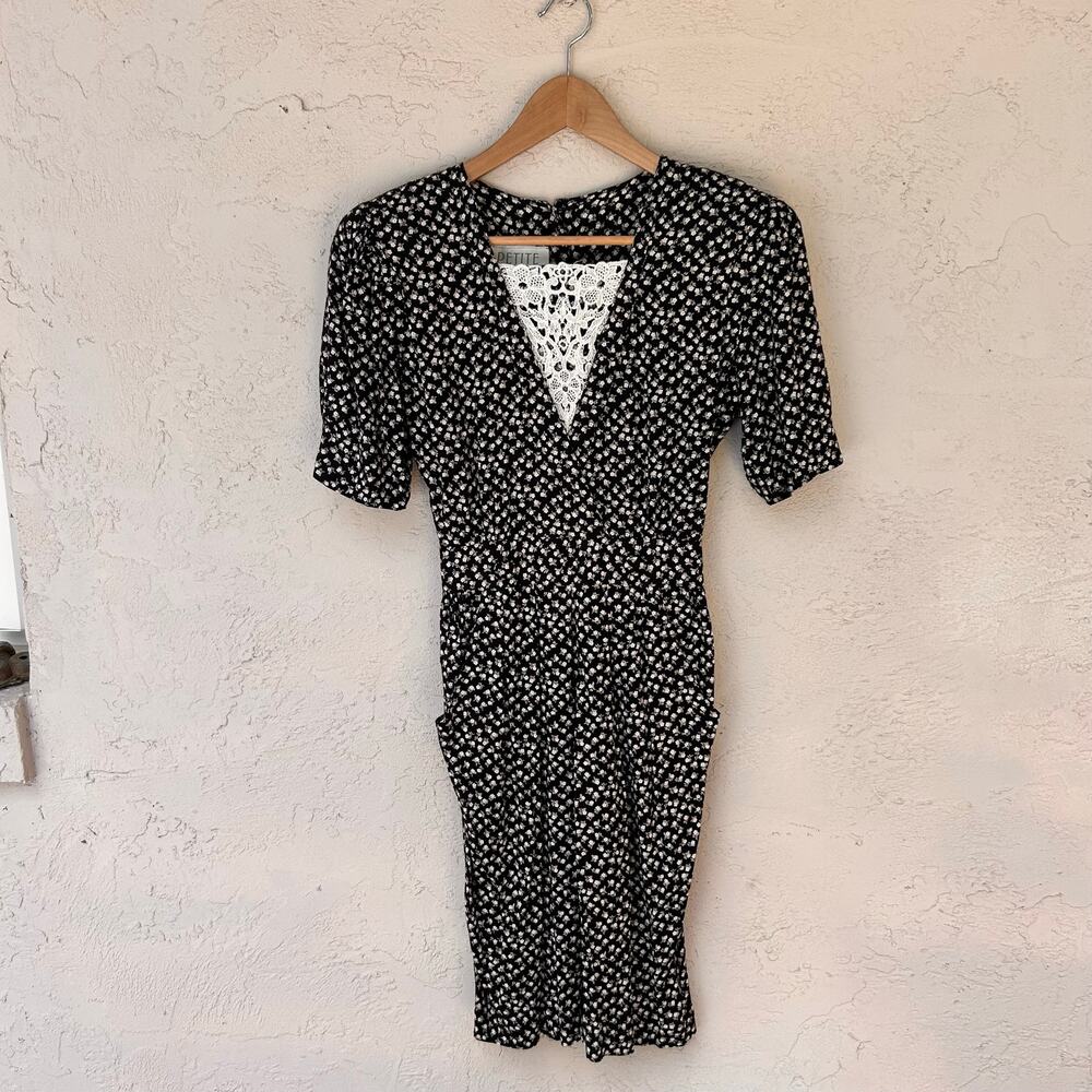Vintage Petite Sophisticate Black Floral Rayon Lace Collar Dress Size XS